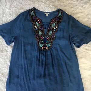 EST 1946 Blue Boho Top Size L Beaded Embroidered Short Sleeve Lightweight